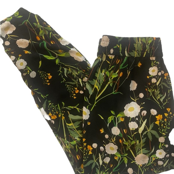 CAbi Black Floral Chi Chi Trouser Pants - Picture 2 of 8